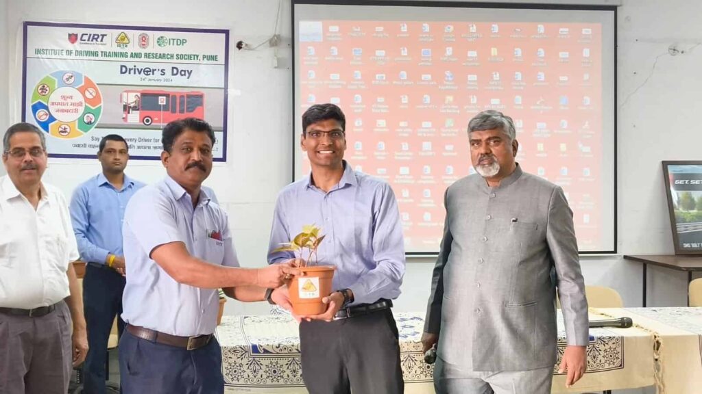 Right (Mr. Sanjay Sasane, Principal, IDTRS), Middle (Nelson D’souza, Technical Head, NT Power Systems), Left (Mr. Gajanan Desai, Indian Institute of Skills for Rural Development)